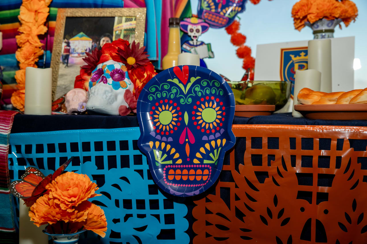102824_DiadelosmuertosAlter_012