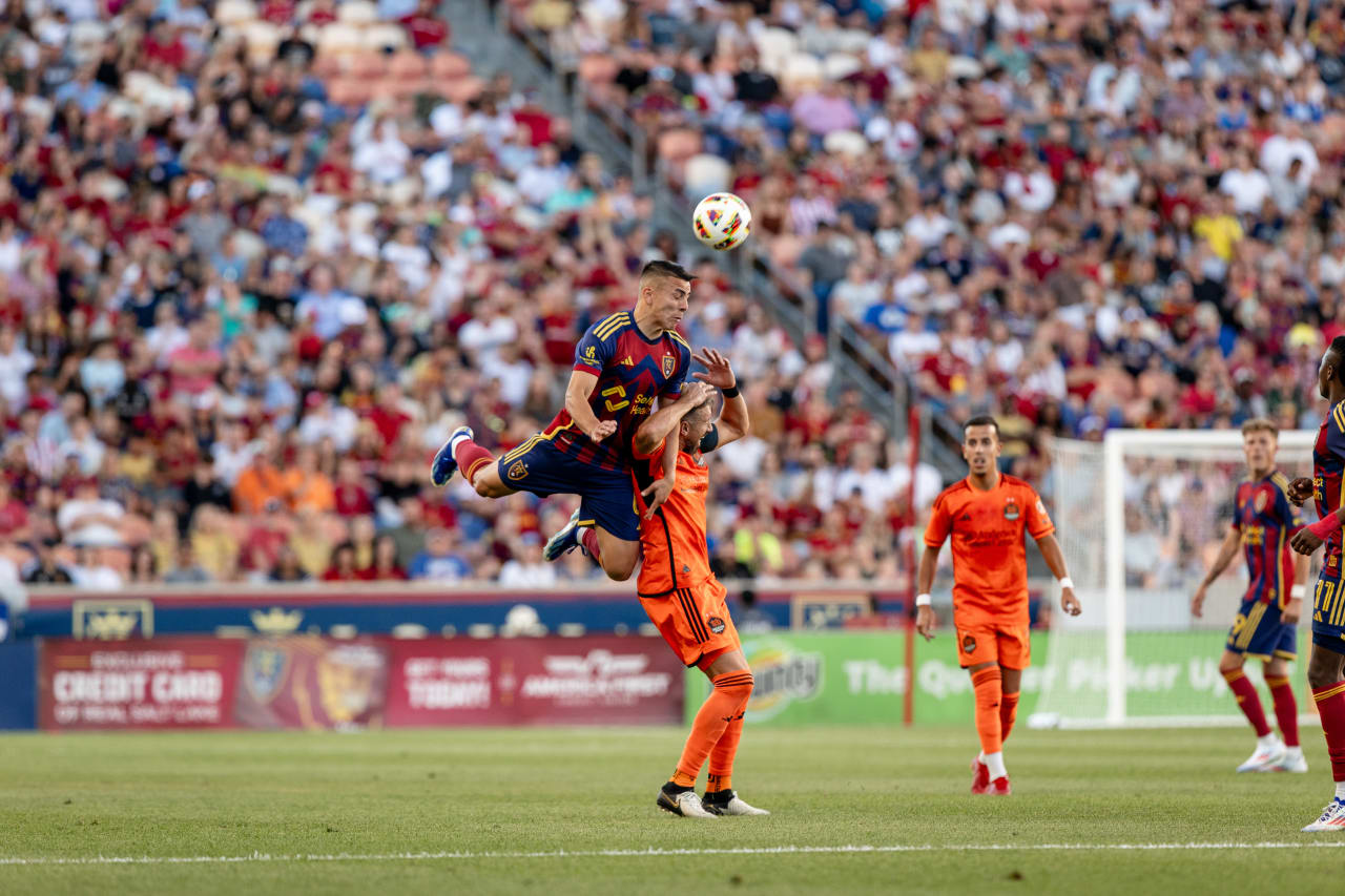 070324_RSLvHOU_1768